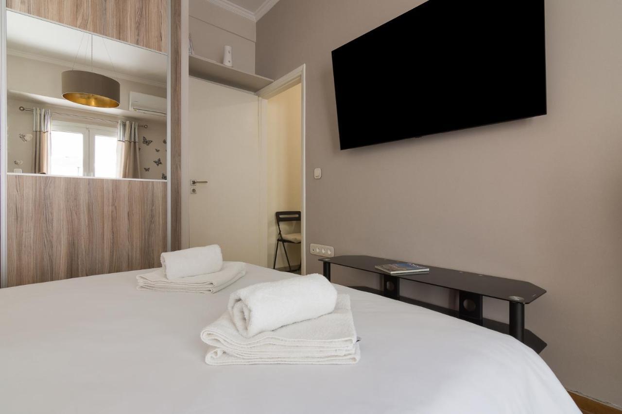 Beautiful And Spacious Apartment In Pagrati Athen Eksteriør bilde